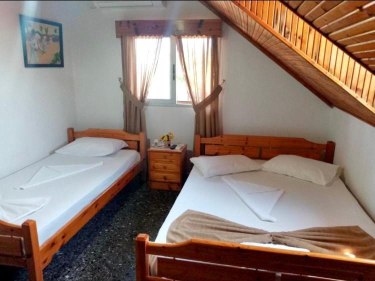 Villa Magda Vrasná Eksteriør billede